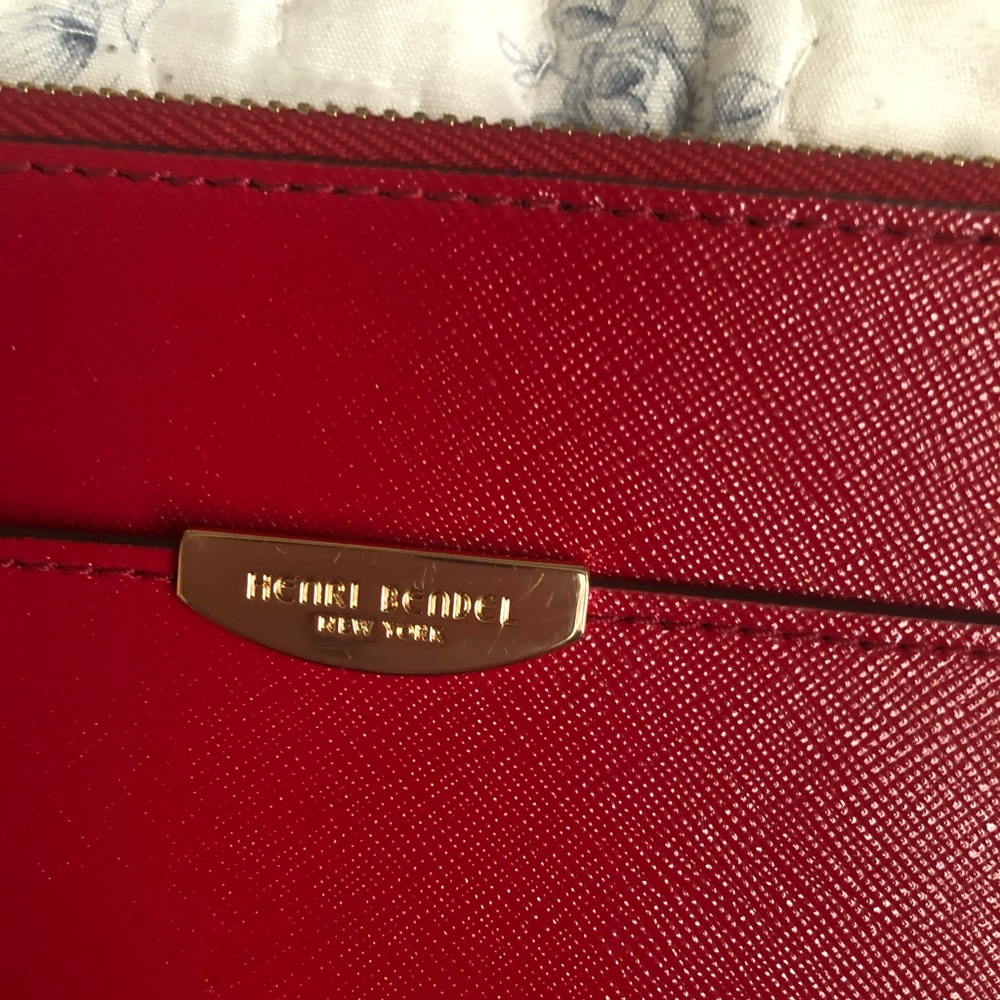 Henri Bendel wristlet - Picture 3 of 8